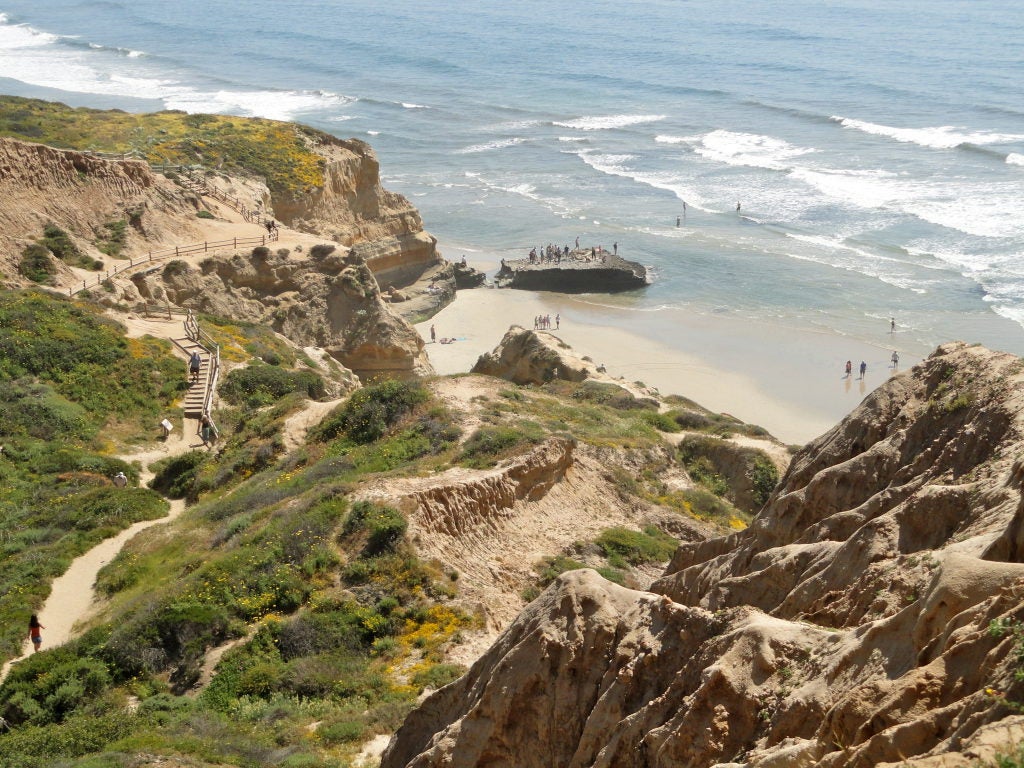 Discover Del Mar: Coastal Charm, Racing Legends & Famous Neighbors