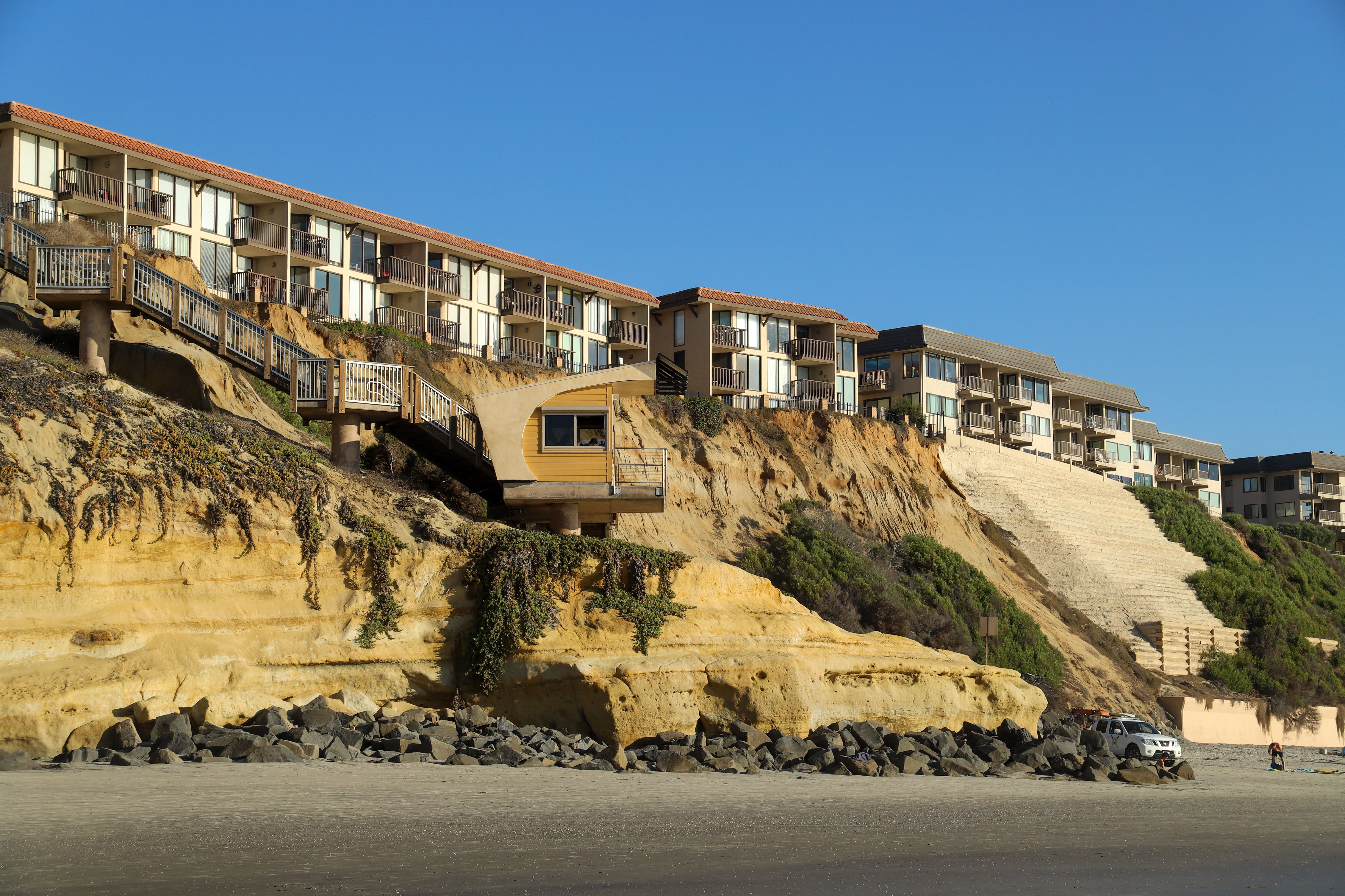 Bluffside Living in Solana Beach: A Guide to North County’s Premier Oceanfront Communities