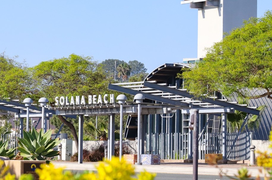 Solana Beach Condo Living: A Guide for Buyers, Investors & Vacation Rental Owners